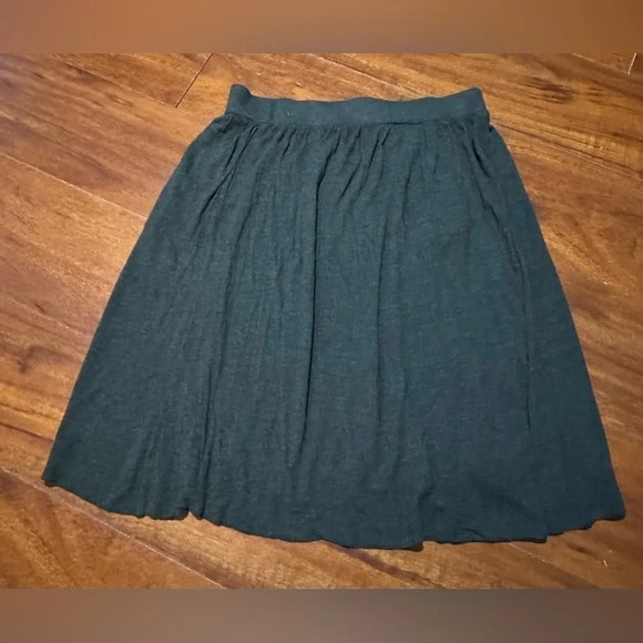 Mossimo Dark Green Skirt - Picture 1 of 3
